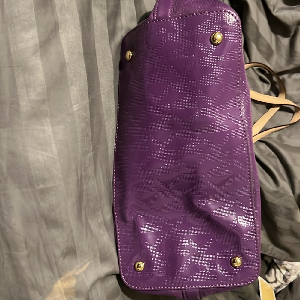 MK Purse - Picture 4 of 5